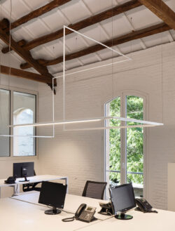 Oficinas Curtits Badia diseño de interiores y proyección de espacios